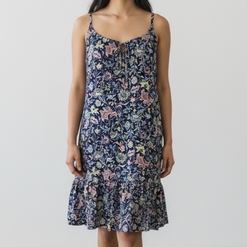 Grayson Floral Print Mini Dress with Flounce Skirt‎ Navy Blue size Medium